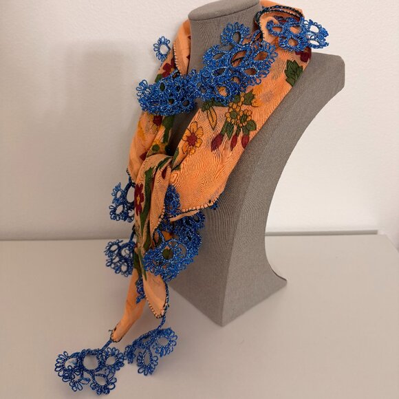 Collectable Traditional Turkish Vintage 40s-50s Oya Peach Scarf with Blue Lace - Picture 5 of 6